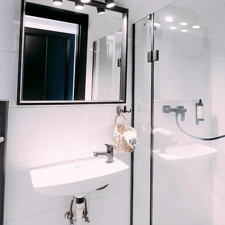 Noi - Woda I Θέρετρο