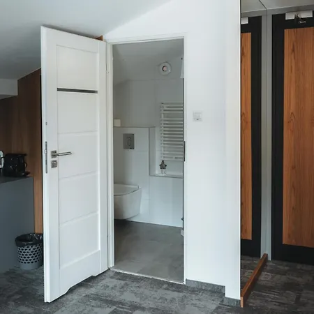 Noi - Woda I Θέρετρο *